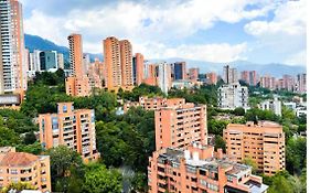 Apartaestudio en el poblado cerca a Povenza 241